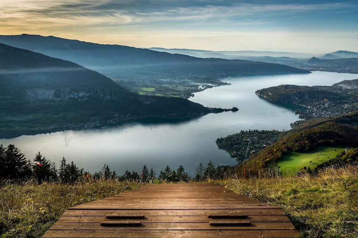 Golden Beach Parking Proche Du Lac Annecy Apartment